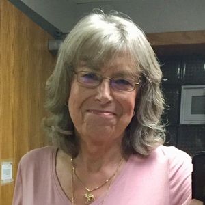 Meet your Posher, Joelle